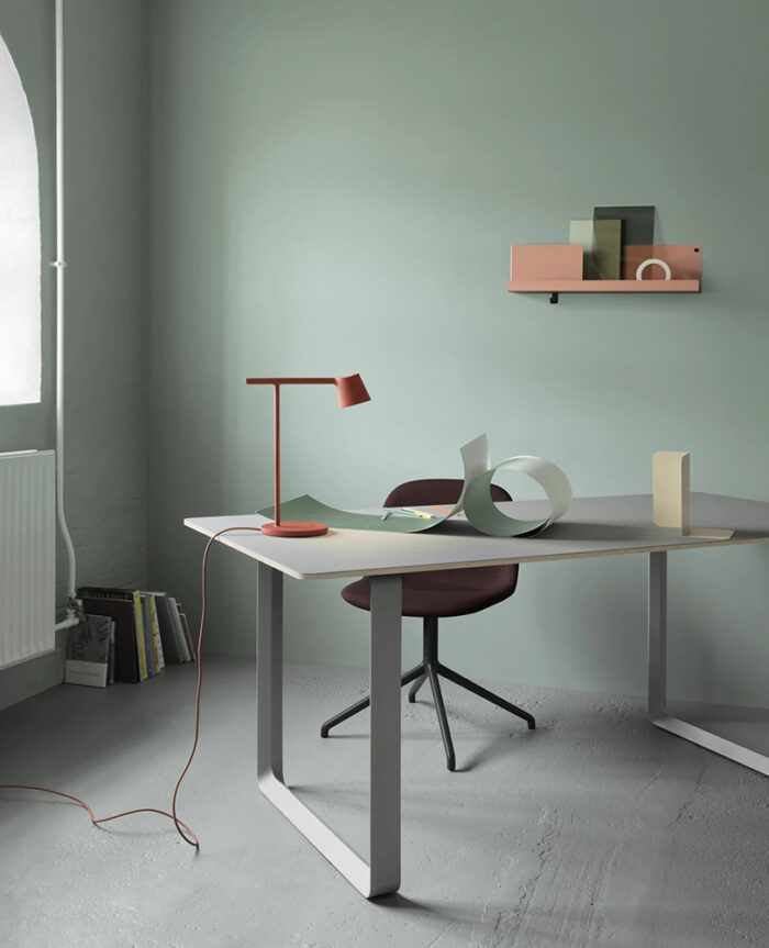 4270-en-tip-lamp-7070-table-compile-folded